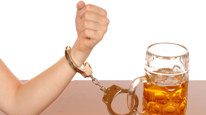 جرم حمل مشروبات الکلی با ماشین
